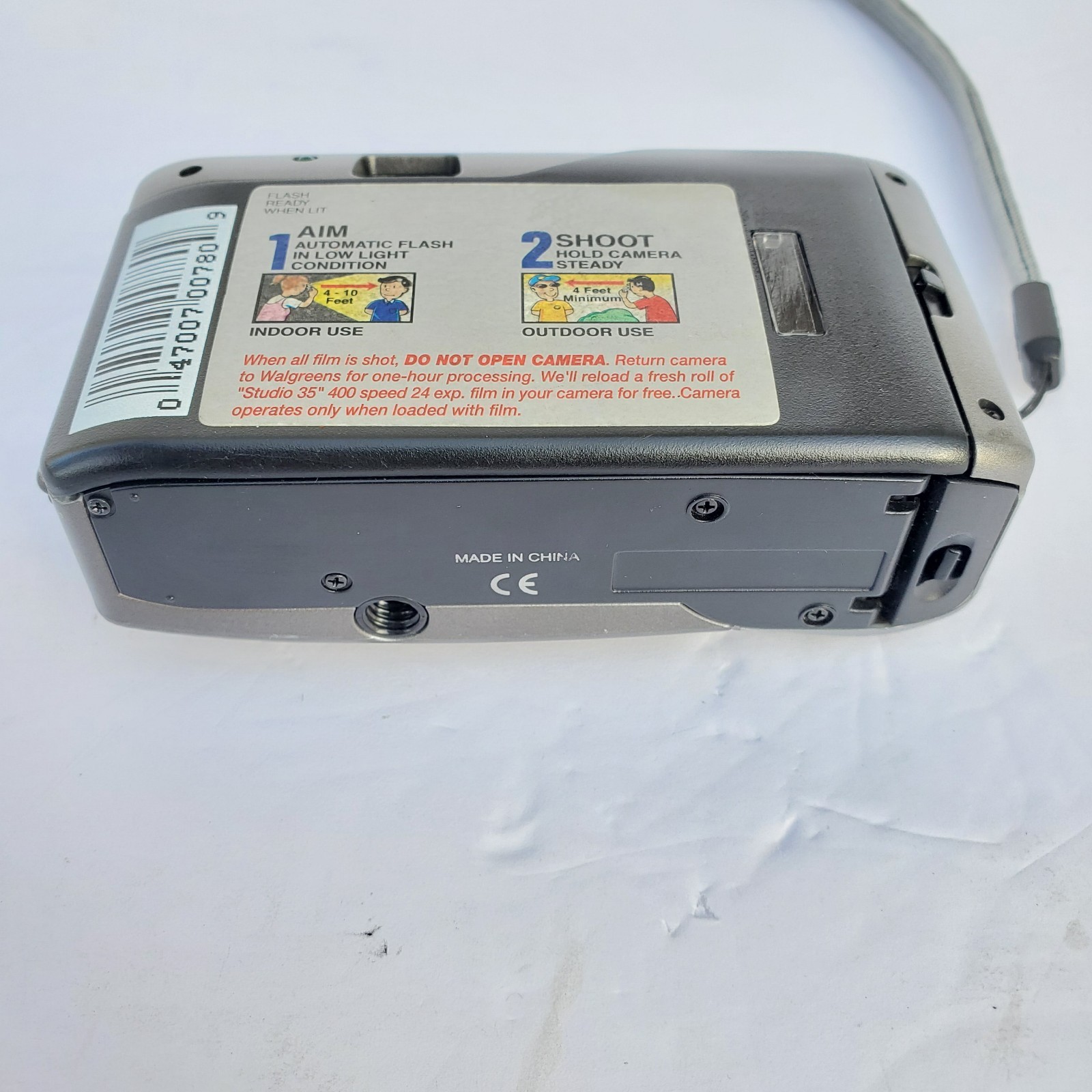 Walgreens Studio 35 Motorized 35mm Point & Shoot Film Camera Flash Silver/Black