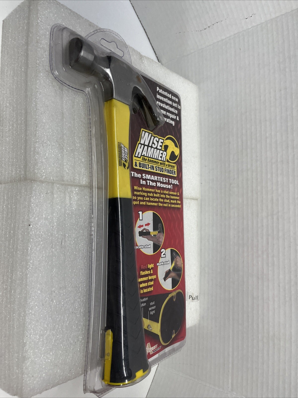 Wise Hammer And Built In Stud Finder