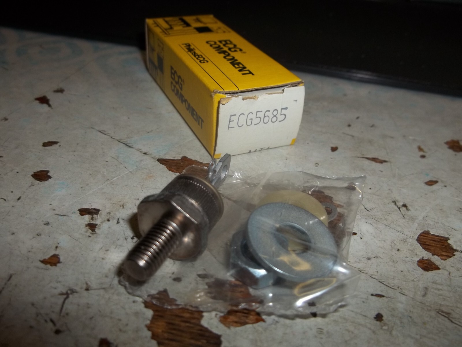 PHILIPS SYLVANIA ECG GENERAL PURPOSE RECTIFIER DIODE TRANSISTOR 5685 (*1-3)
