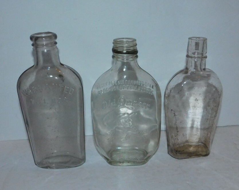 NEAT VINTAGE GLASS WHISKEY BOTTLE FLASK JOB LOT WITH OLD QUAKER