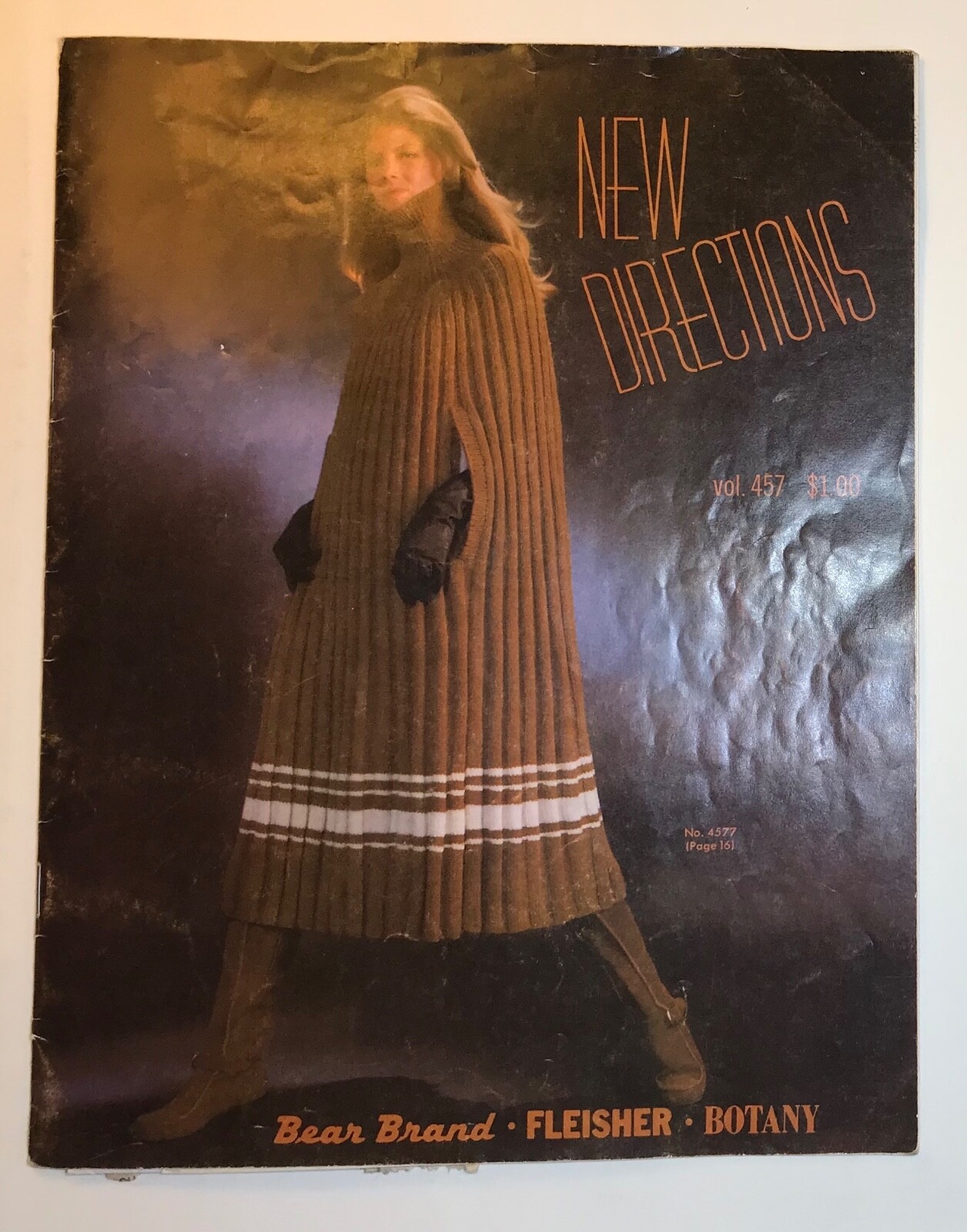 NEW DIRECTION No. 4577 yarn vintage fashion clothes 1971 Bear Brand FLEISHER