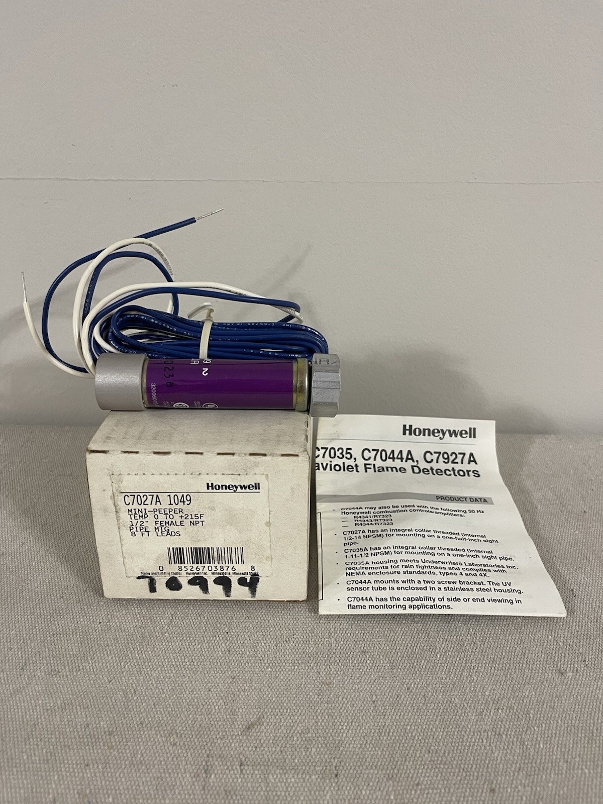 Honeywell C7027A1049 Flame Detector Sensor Mini-Peeper