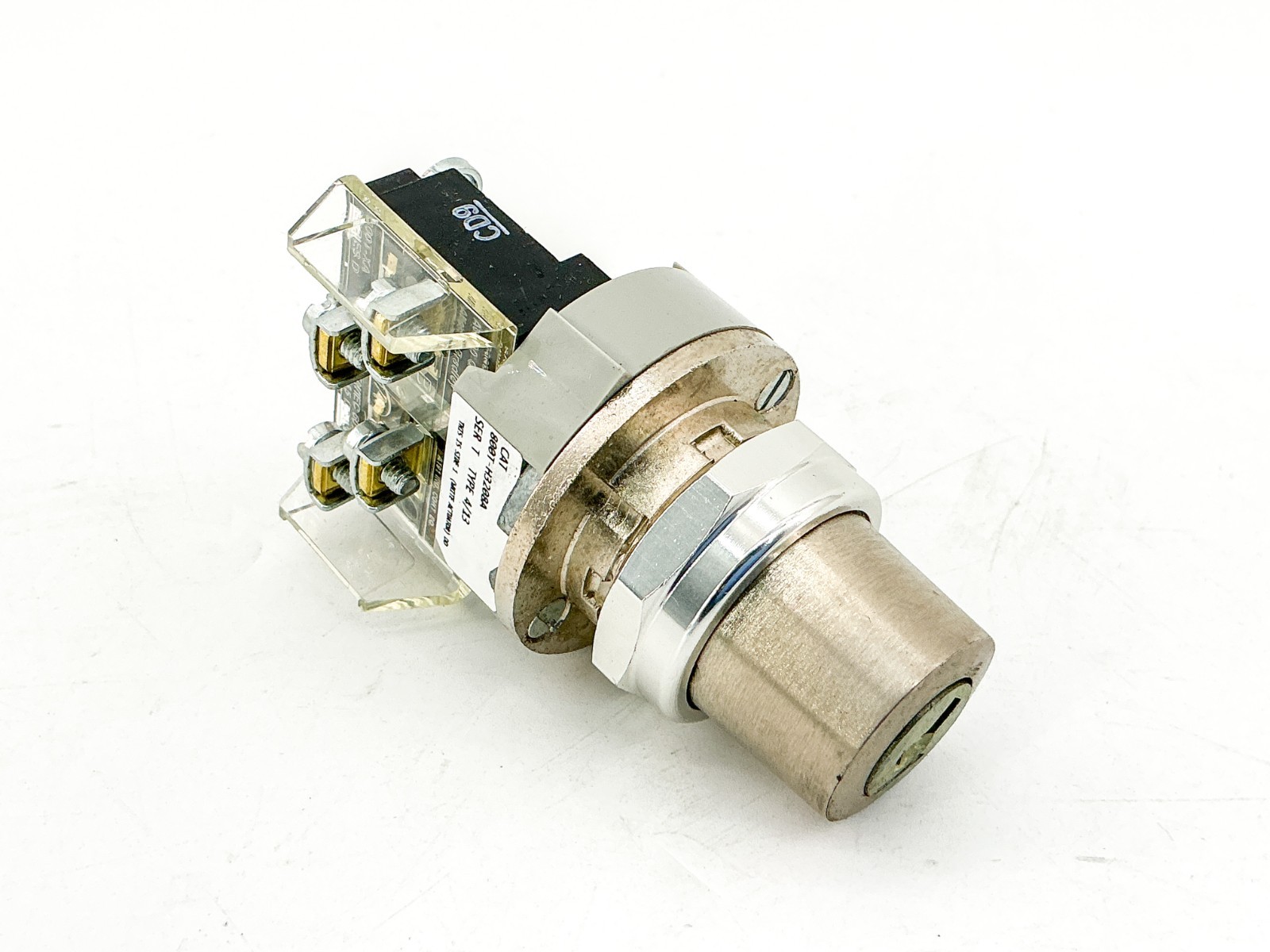 New Allen Bradley 800T-H3208A 30mm Selector Switch 2 Position Ser.T
