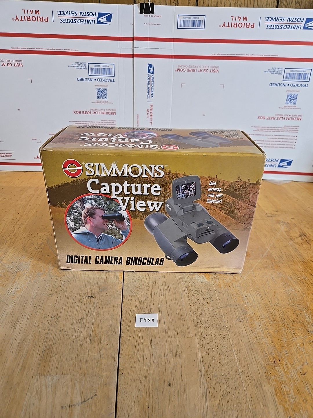 Simmons CaptureView 8x42 Binoculars and Digital Camera Model 822218