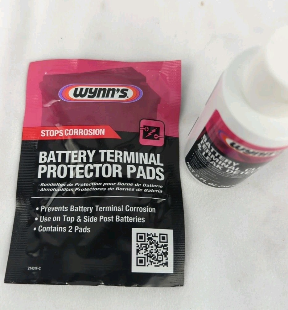 Wynn's Battery Maintenance Kit - Protector Pads & Leak Detector