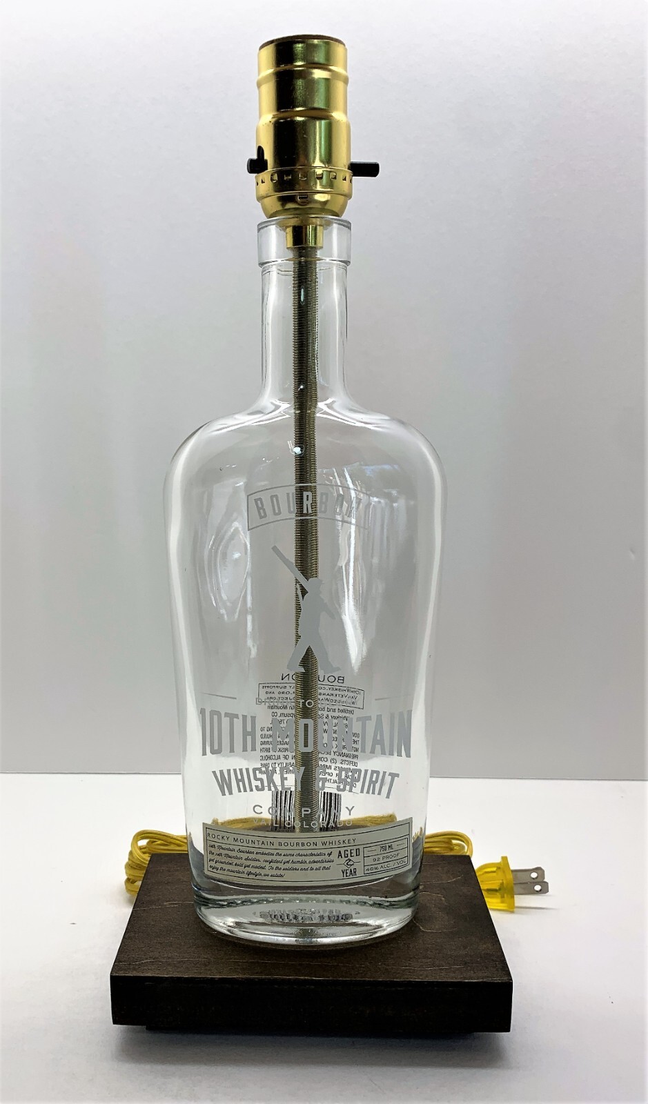 10th Mountain Bourbon Whiskey & Spirit Liquor Bar Bottle TABLE LAMP Lounge Light
