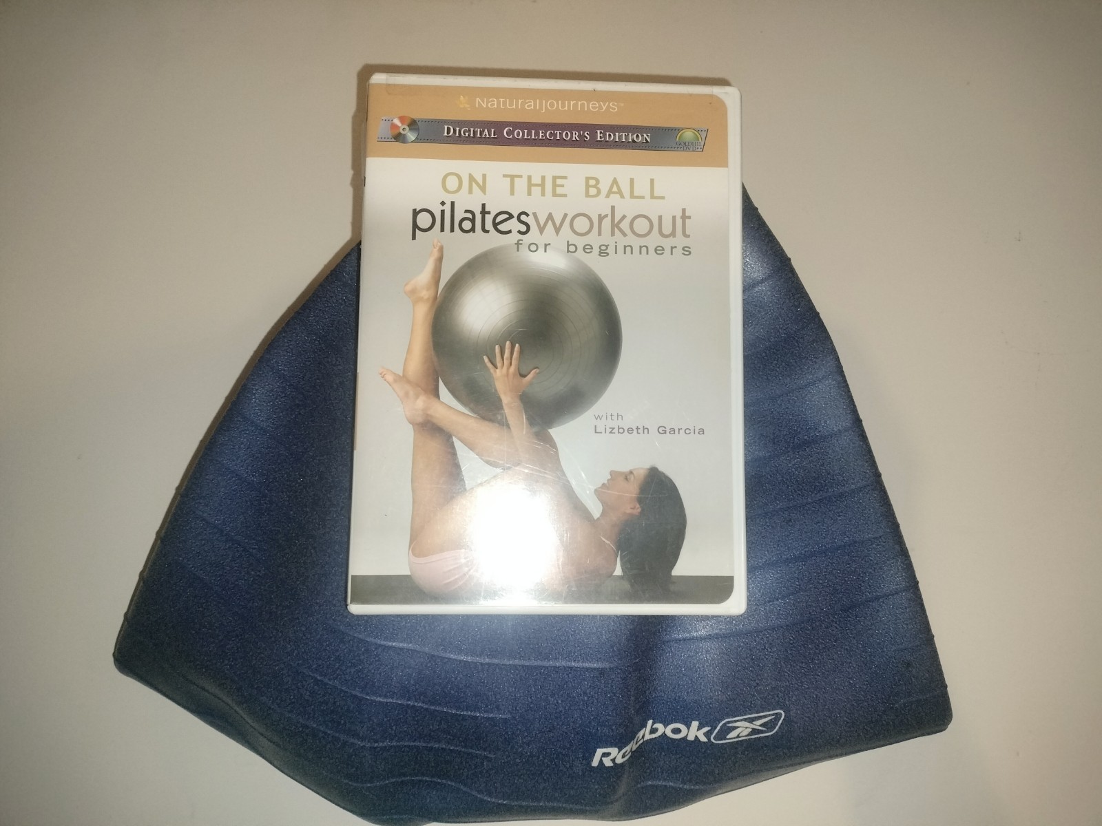 Reebok Gym Big Large Stability Core Exercise  & DVD On the Ball Pilates Workout