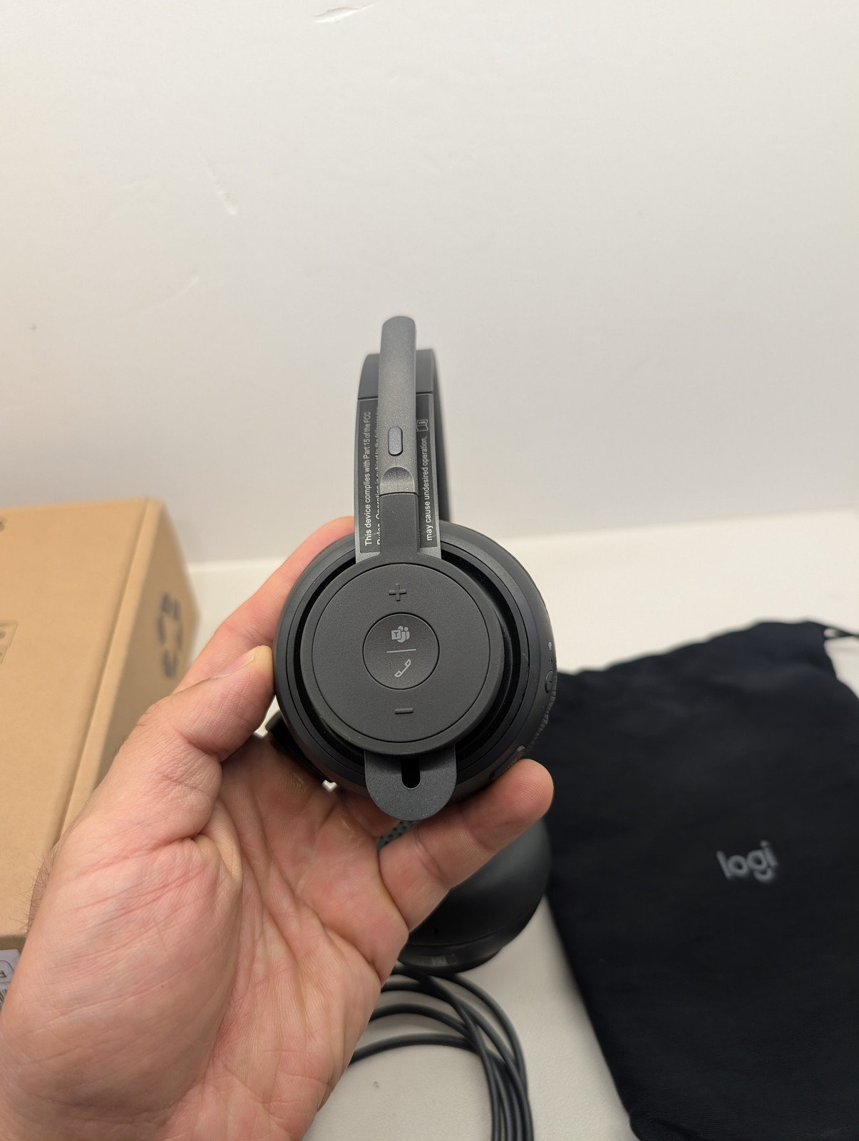 Logitech Zone Wireless Plus Bluetooth Headset Noise Canceling no dongle