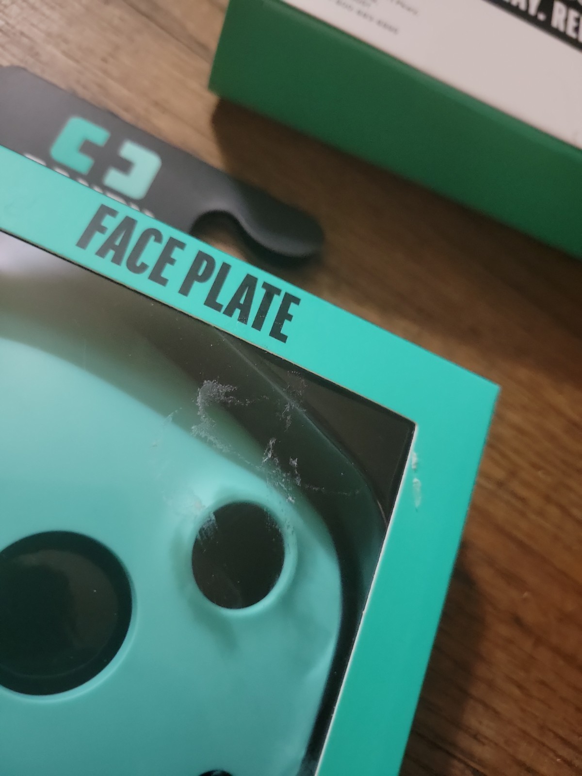 Candy Con Tiarra Teal Face Plates (2)