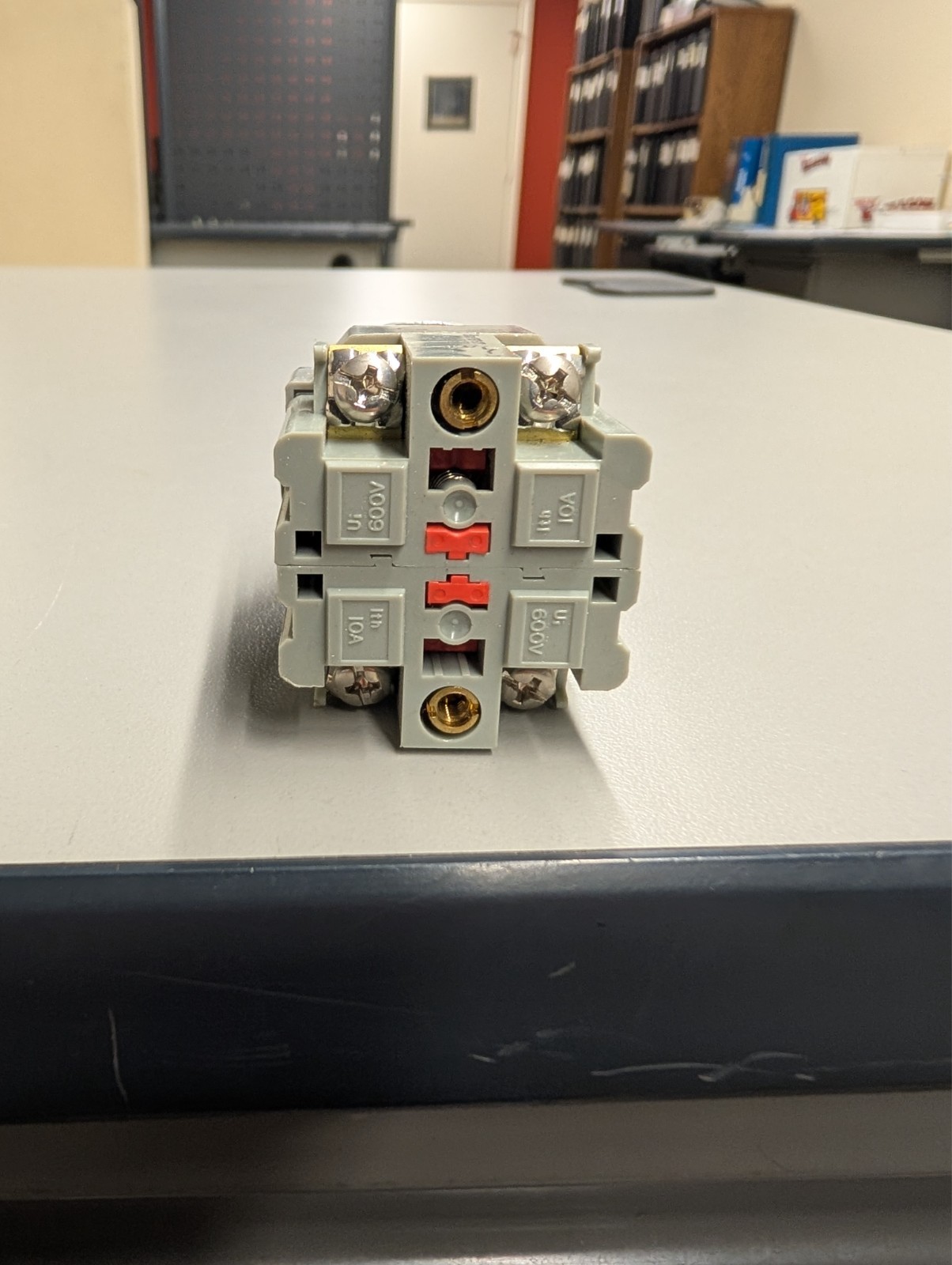 IDEC ASD3302N Selector Switch - 30MM Non-Illuminated