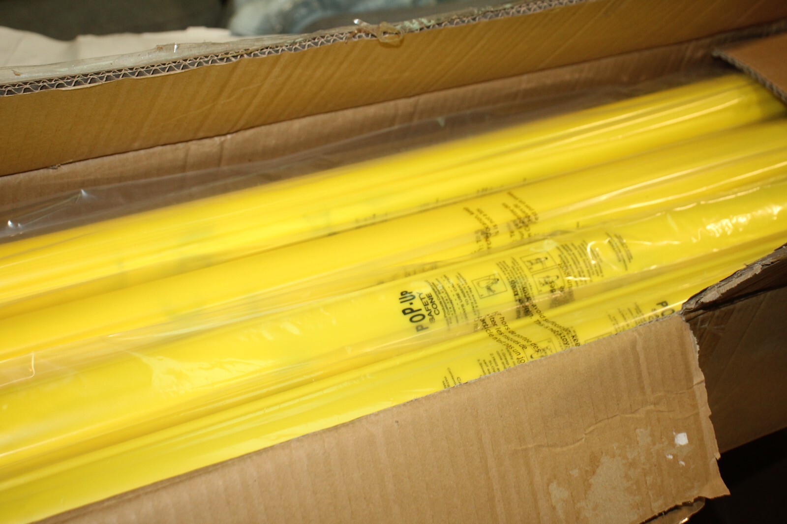 Lot of 12 Novus 31" Yellow Tripod Pop Up Cone