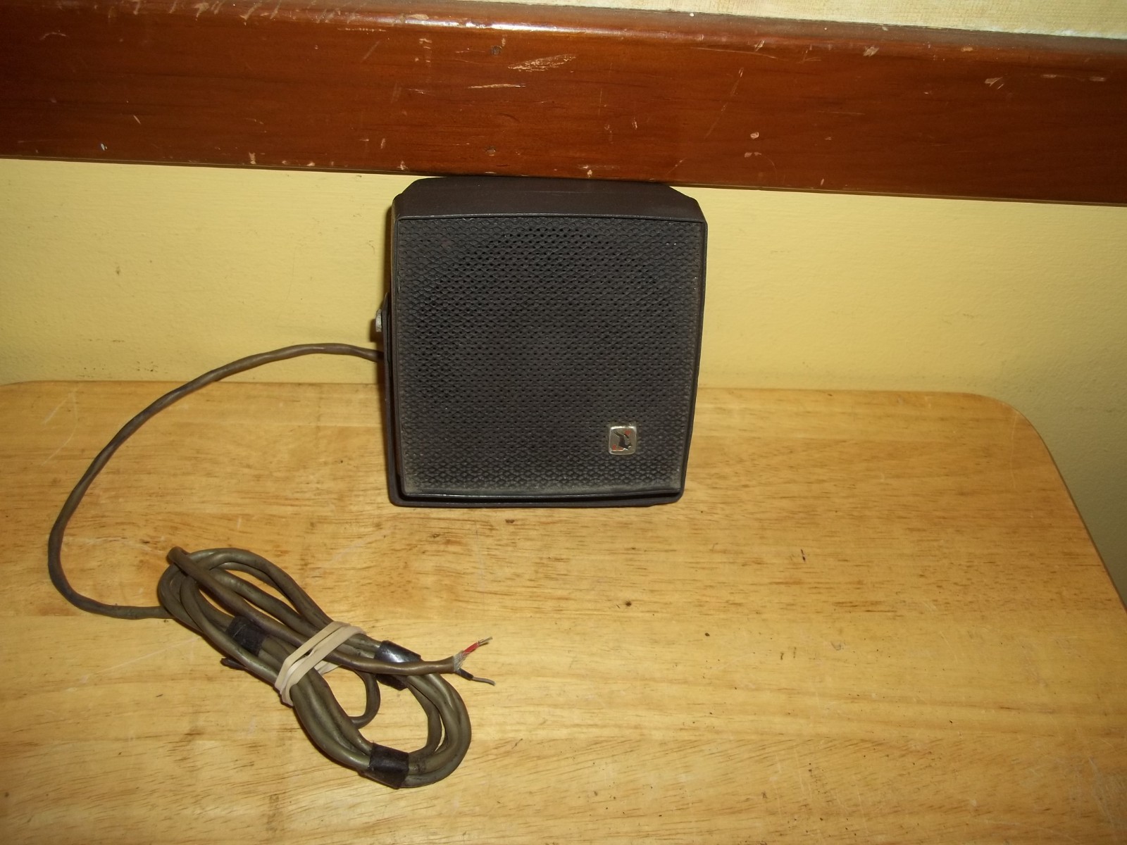 Vintage EF Johnson External Speaker, 250-0064-001