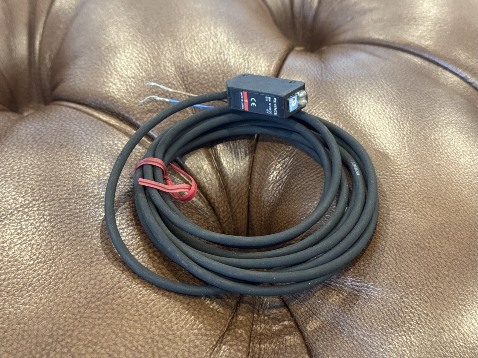 NEW Keyence PZ-M51 Photoelectric Sensor SURPLUS FAST SHIPPING