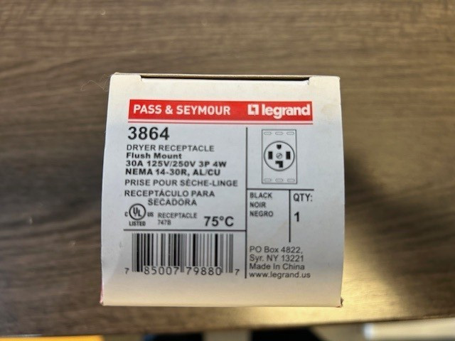 Pass & Seymour 3864 Dryer Receptacle Flush Mount 30a 125v/250v 3p 4w Nema 14-30r
