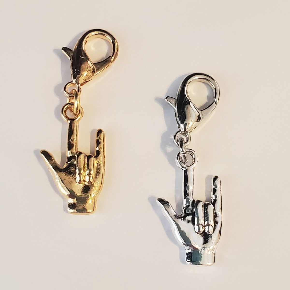 ASL SIGN LANGUAGE CHARM I LOVE YOU ZIPPER PULL CLASP PURSE BAG WALLET JACKET ETC