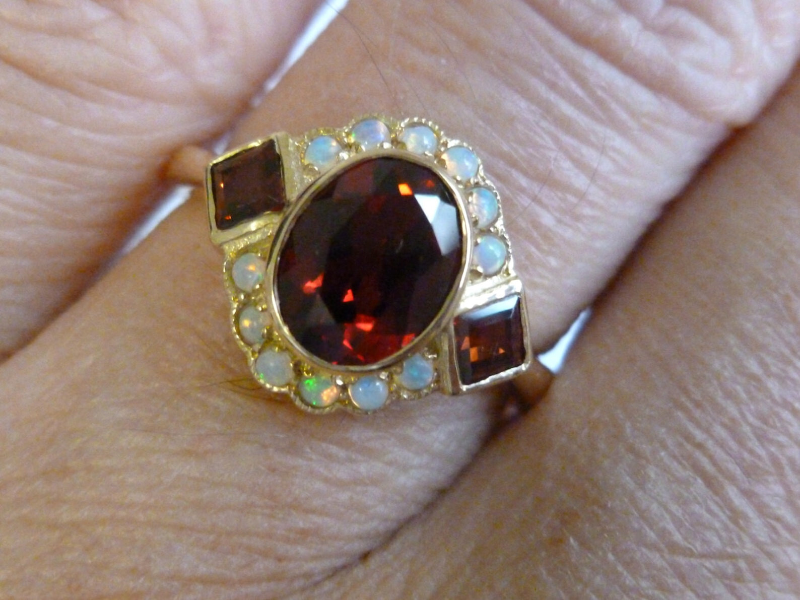 925 Silver Beautiful Desigener Garnet & Opal Lab CreatedGemstone Ring