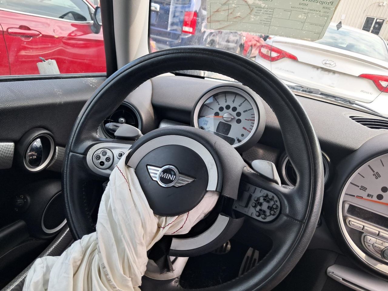 MINI 1 2008 Glove Box 4794579