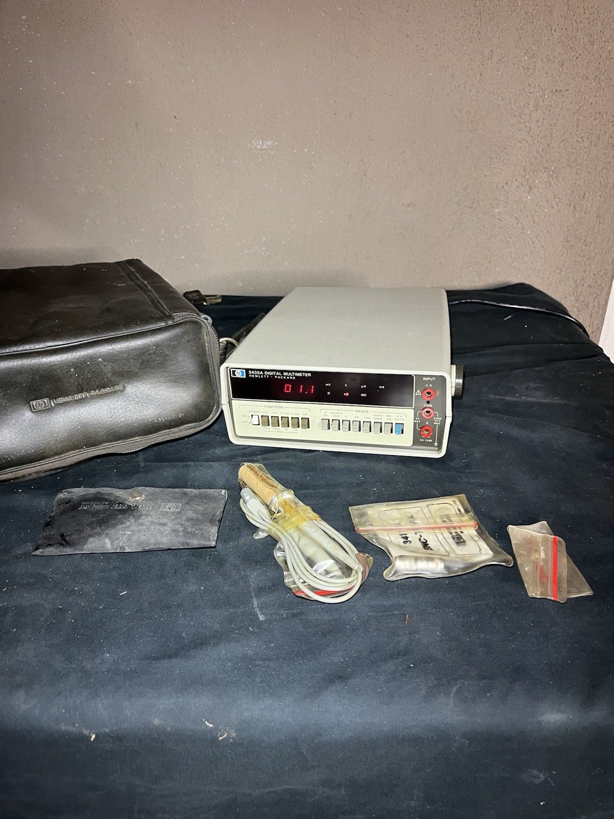 HP 3435A Vintage Digital Bench Multimeter Auto-Range with Case, Leads & Adapter