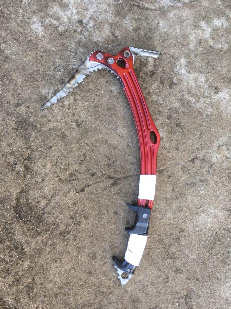 Tomb Raider - Tarkov Inspired Ice Axe Replica - Kit
