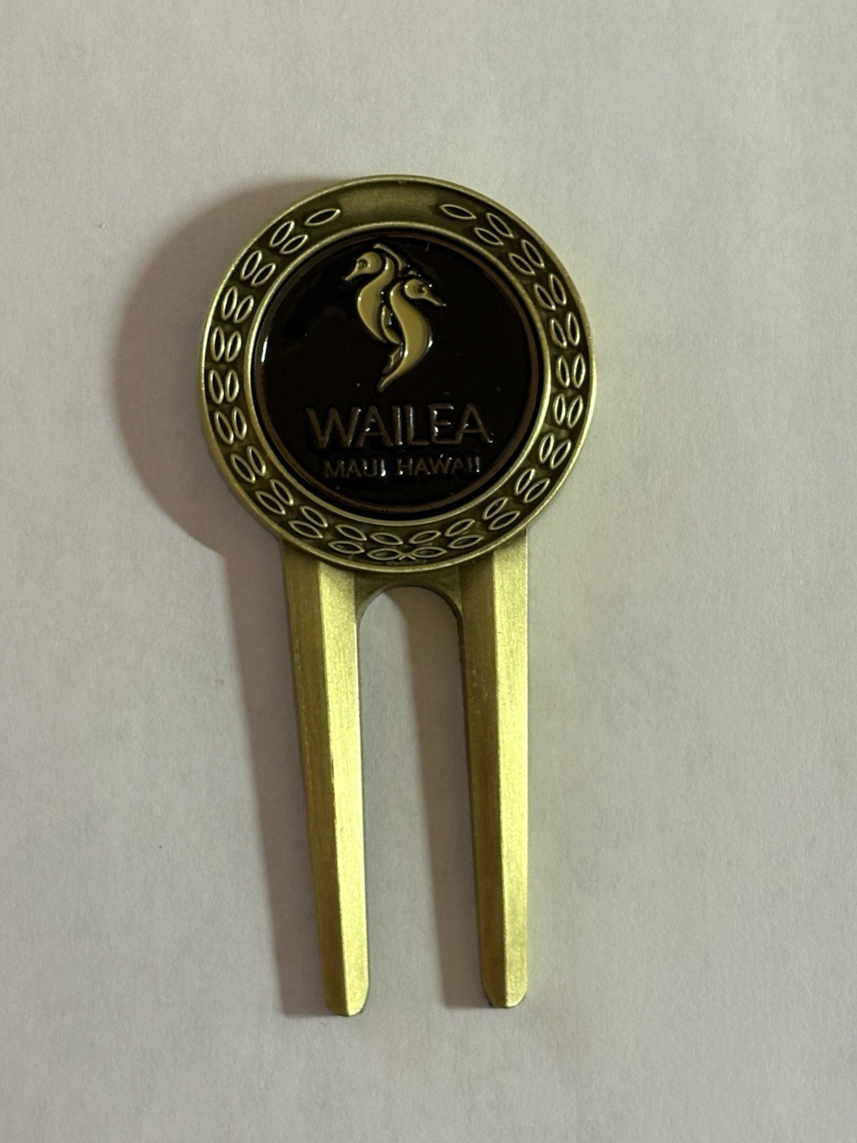 Wailea Golf Club Divot Tool & 1" Coin Golf Marker - Maui, Hawaii - A Beauty!