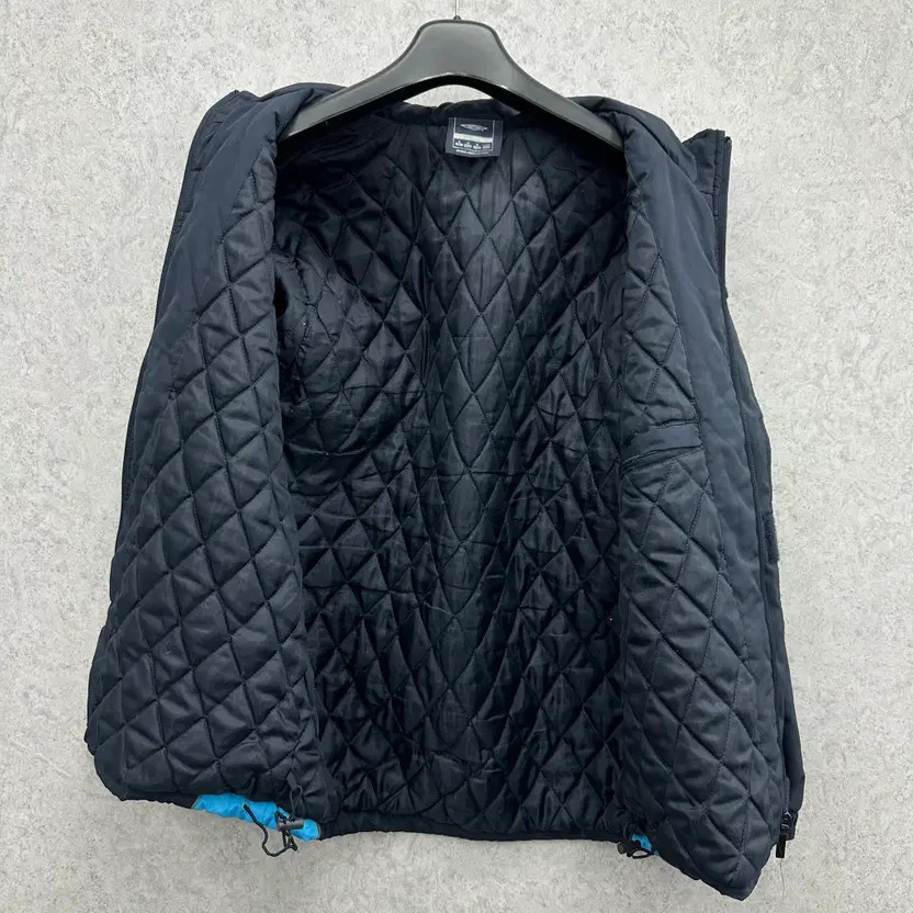 UMBRO Men's Padded Jacket Size 100