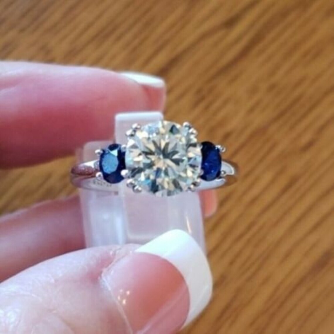 Round Cut 3.20 Ct Lab-Created White Diamond Engagement Ring 925 Sterling Silver