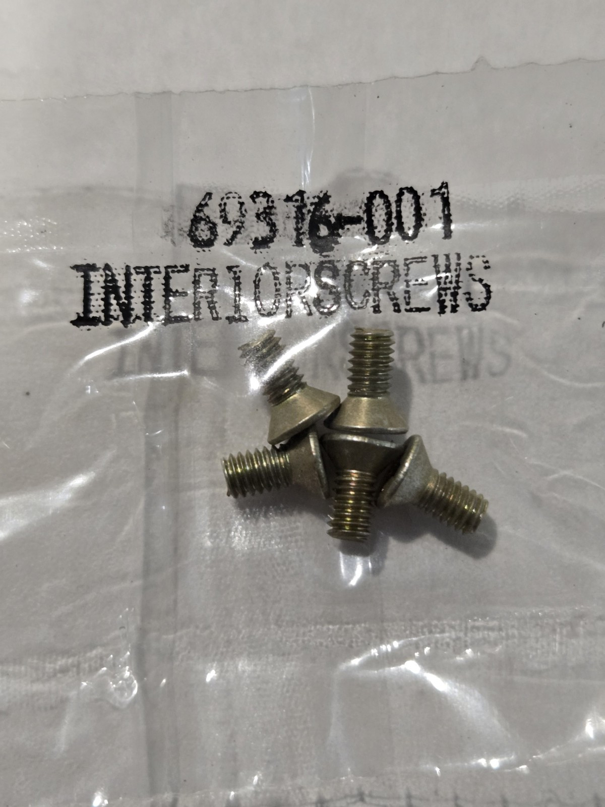 KWIKSET Home Connect 620 REPLACEMENT SCREWS 69316 (5) Gold/Polished Brass