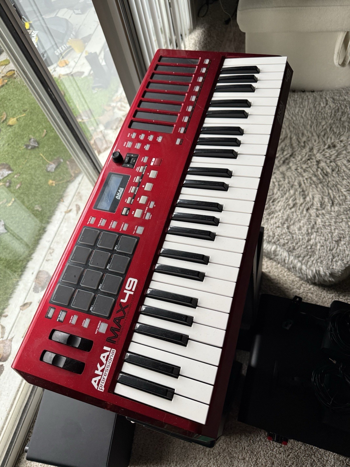 Akai Professional MAX49 USB/MIDI/CV Keyboard Controller with Touch Faders TESTED