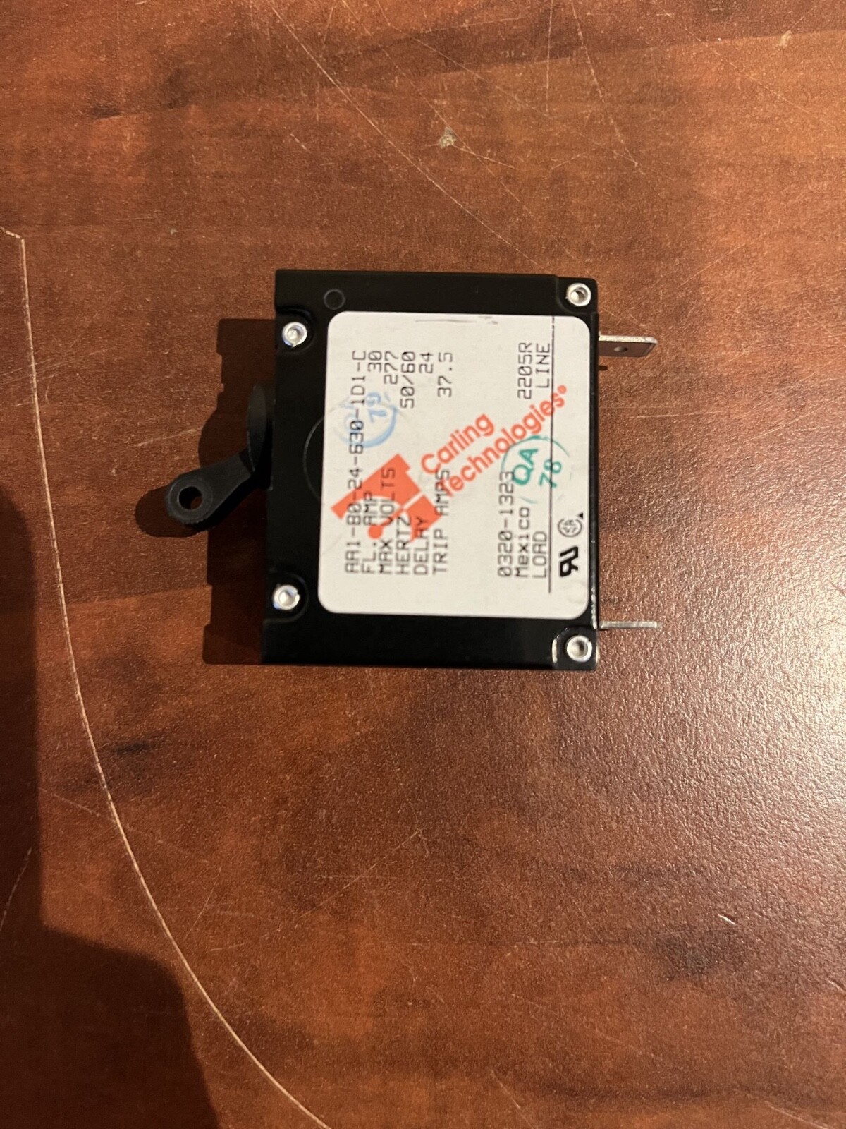 Airpax 30 Amp Circuit Breaker I Cummins P/N: 0320-1323