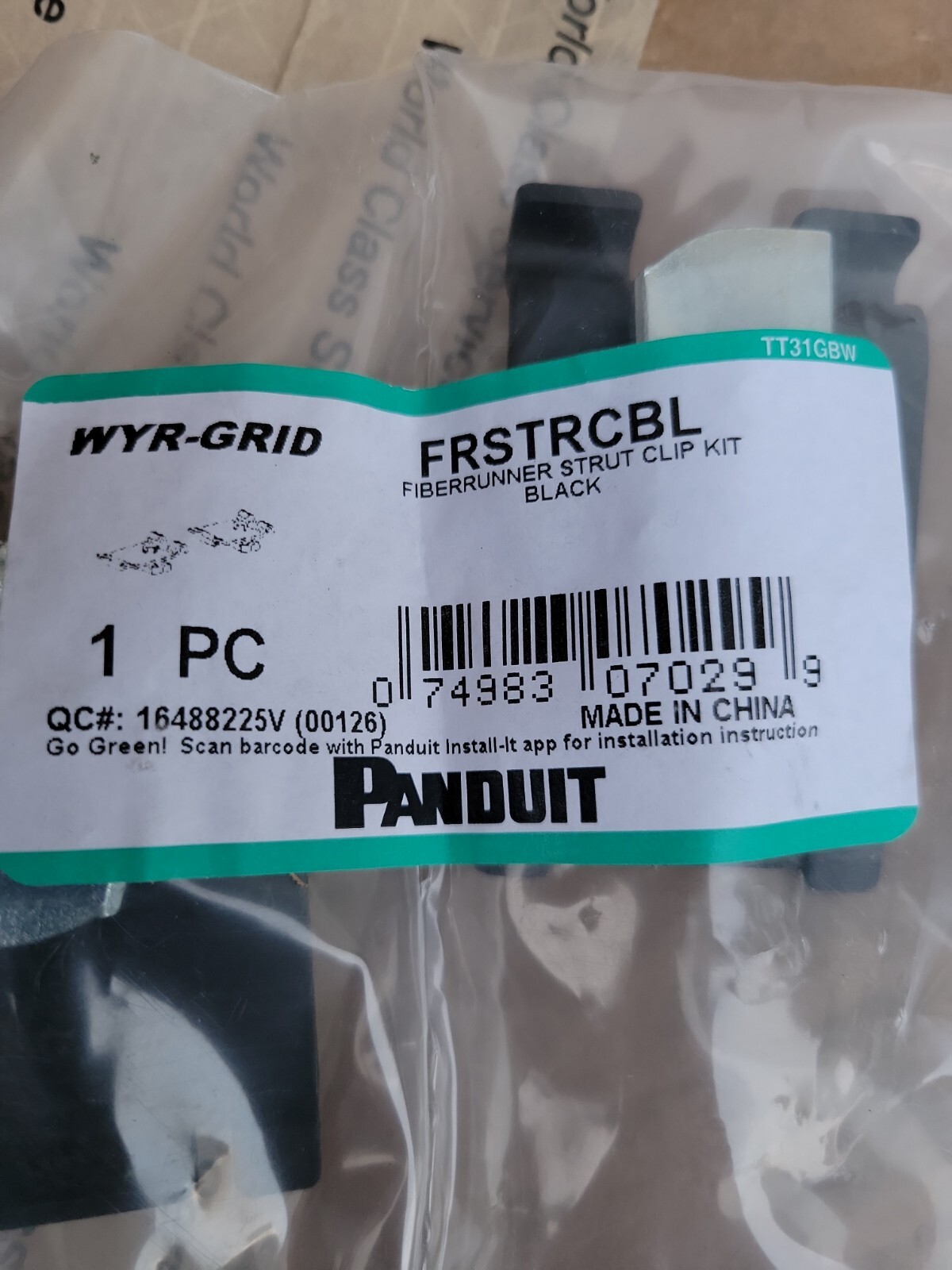 PANDUIT FRSTRCBL *LOT OF 10* Strut mount clip for fiberrunner