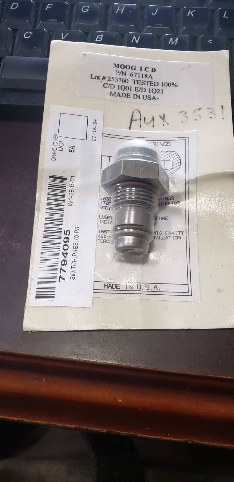 MOOG ICD  67118A PRESSURE SWITCH NIB