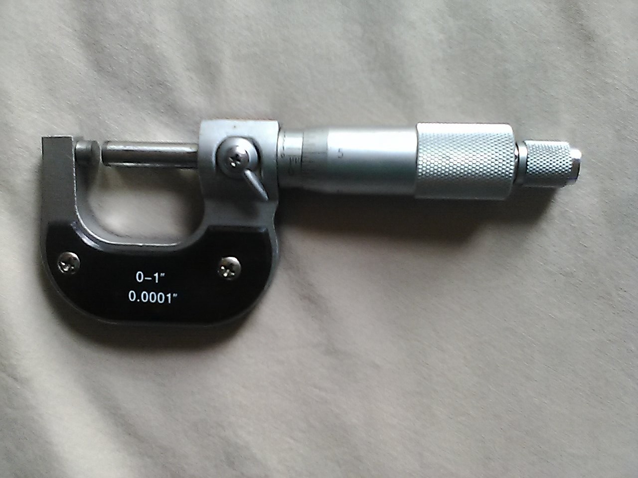 Mitutoyo micrometer set w/ 6" dial caliper, 0-1" micrometer, and ruler