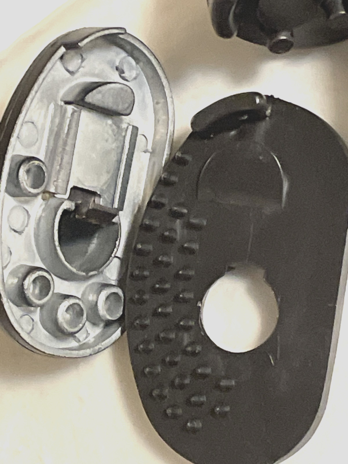 Browning Gun Lock Trigger Lock Includes 2 Keys New Includes Instructions