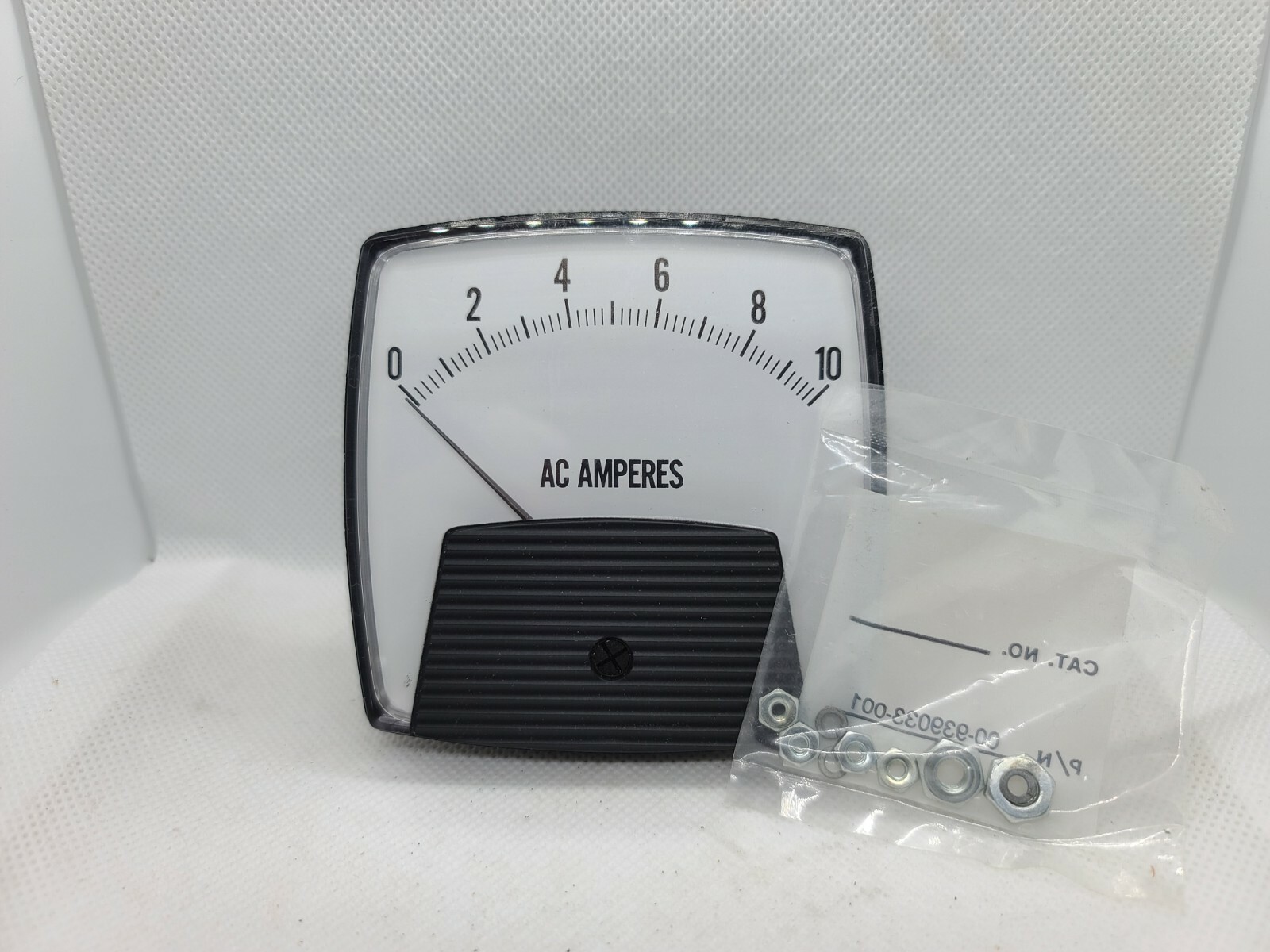 NEW Modutec Meter, 800V Peak to GND 3PR-AAA-010