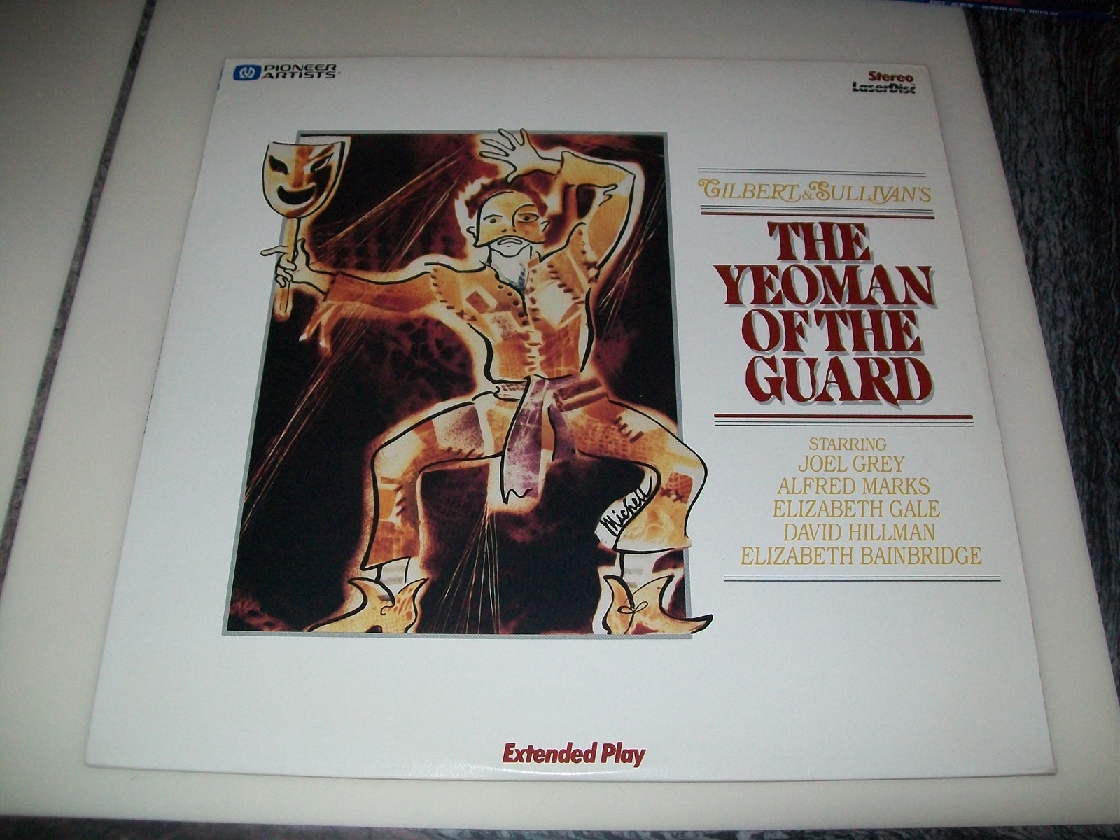 THE YEOMAN OF THE GUARD Laserdisc LD EXCELLENT CONDITION GILBERT & SULLIVAN!