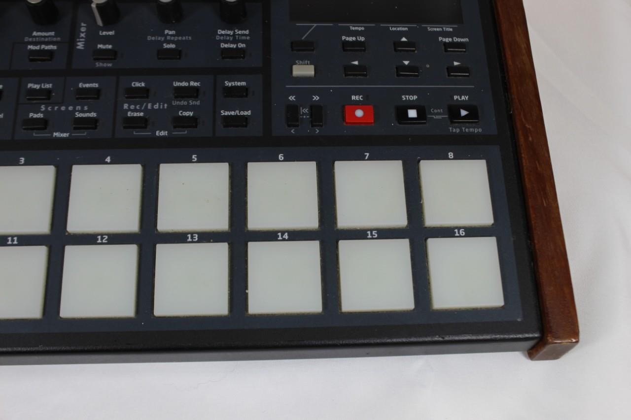 Sequential Dave Smith Instruments Tempest Analog Drum Machine, Roger Linn Design