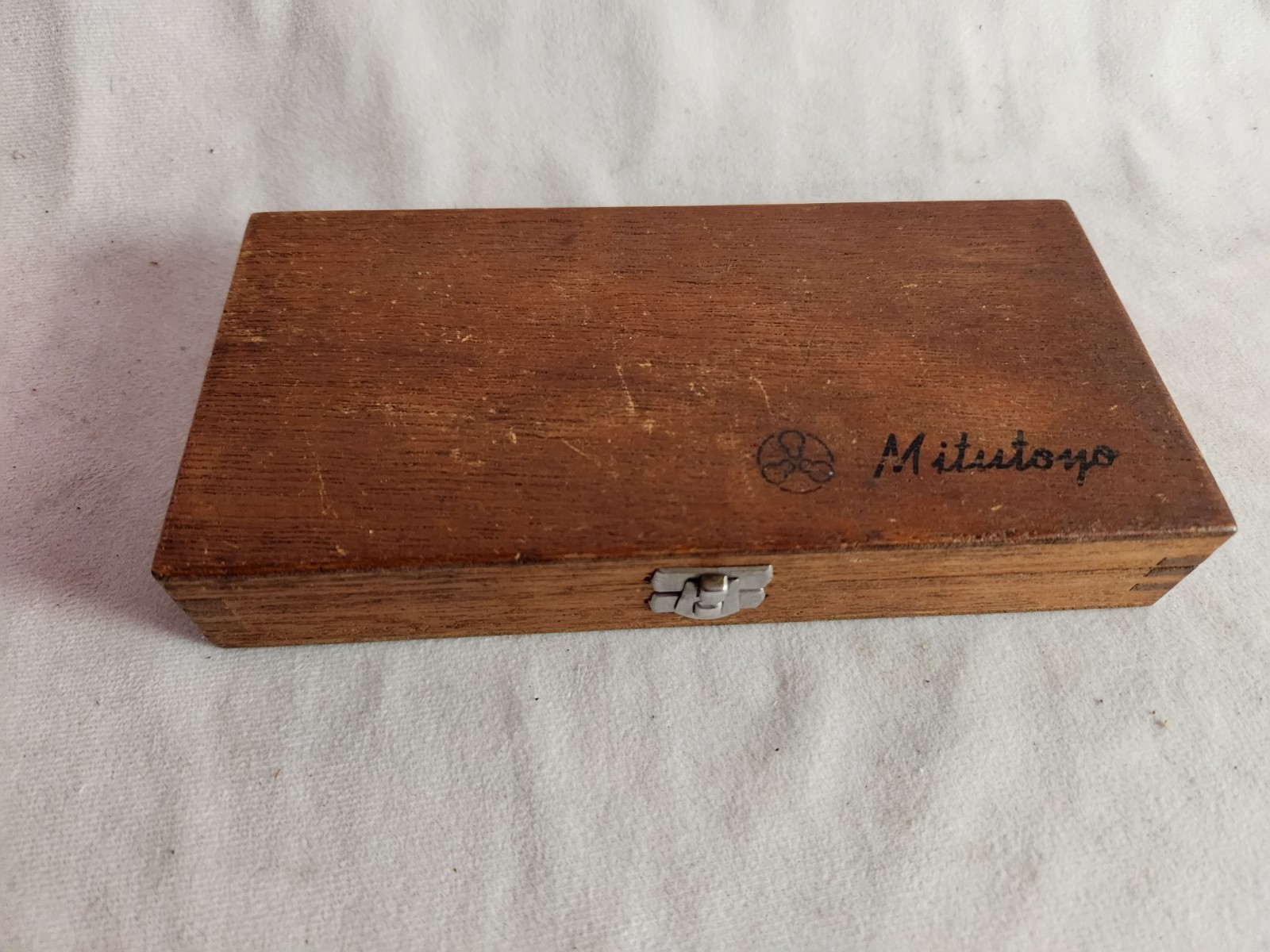 Mitutoyo Indicating Micrometer 0-1” 510-202 .0001" Resolution
