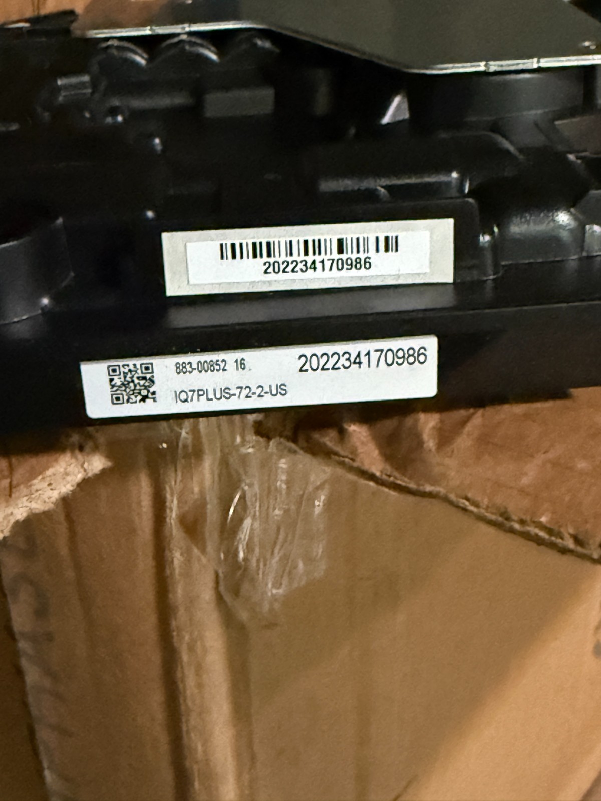 NEW Enphase IQ7 plus Microinverter IQ7plus-72-2-US