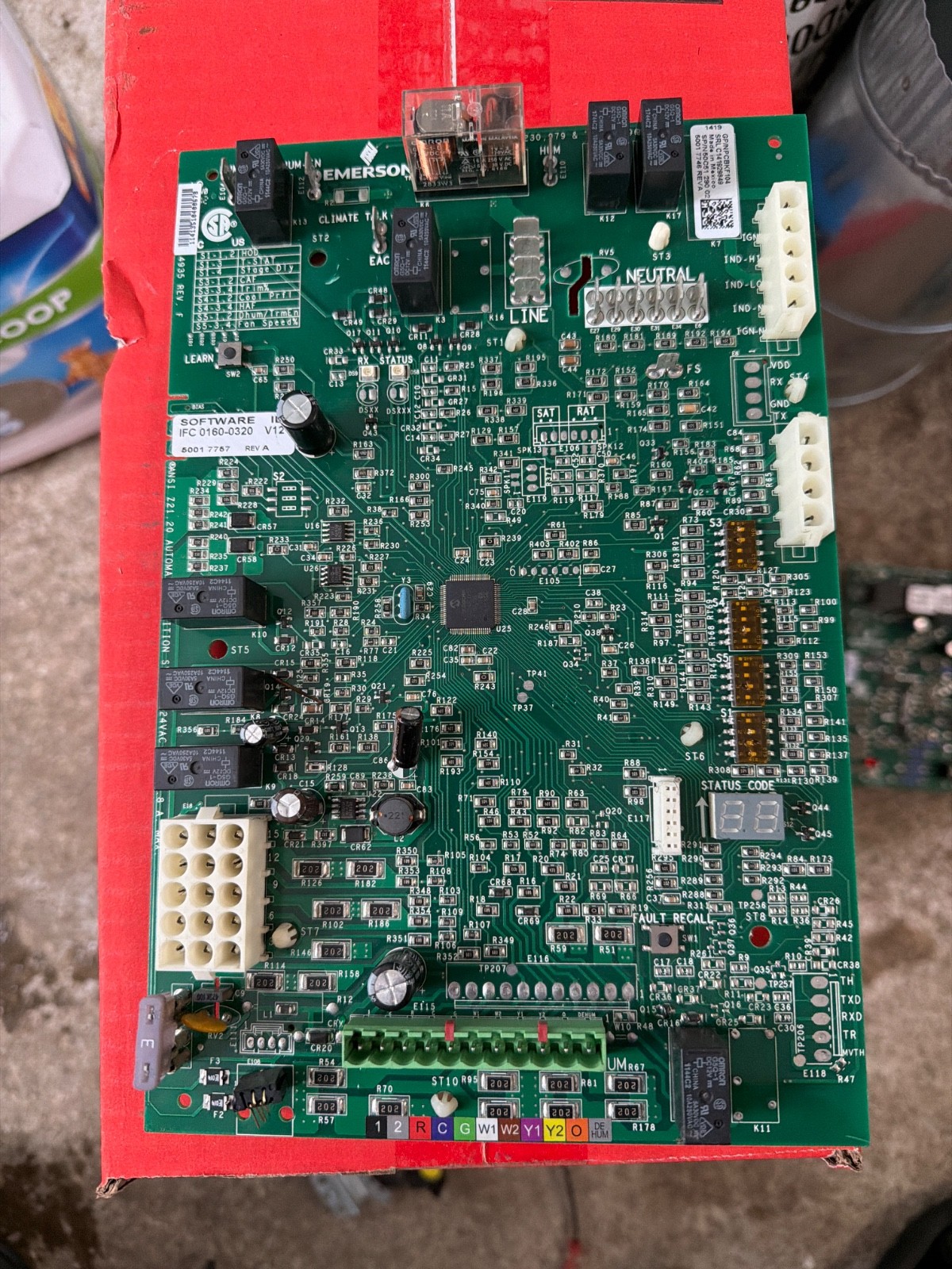 GP/NPCBKF104  Amana Furnace Control Board SRLC161596905 SP/N50C51 290 02 Emerson