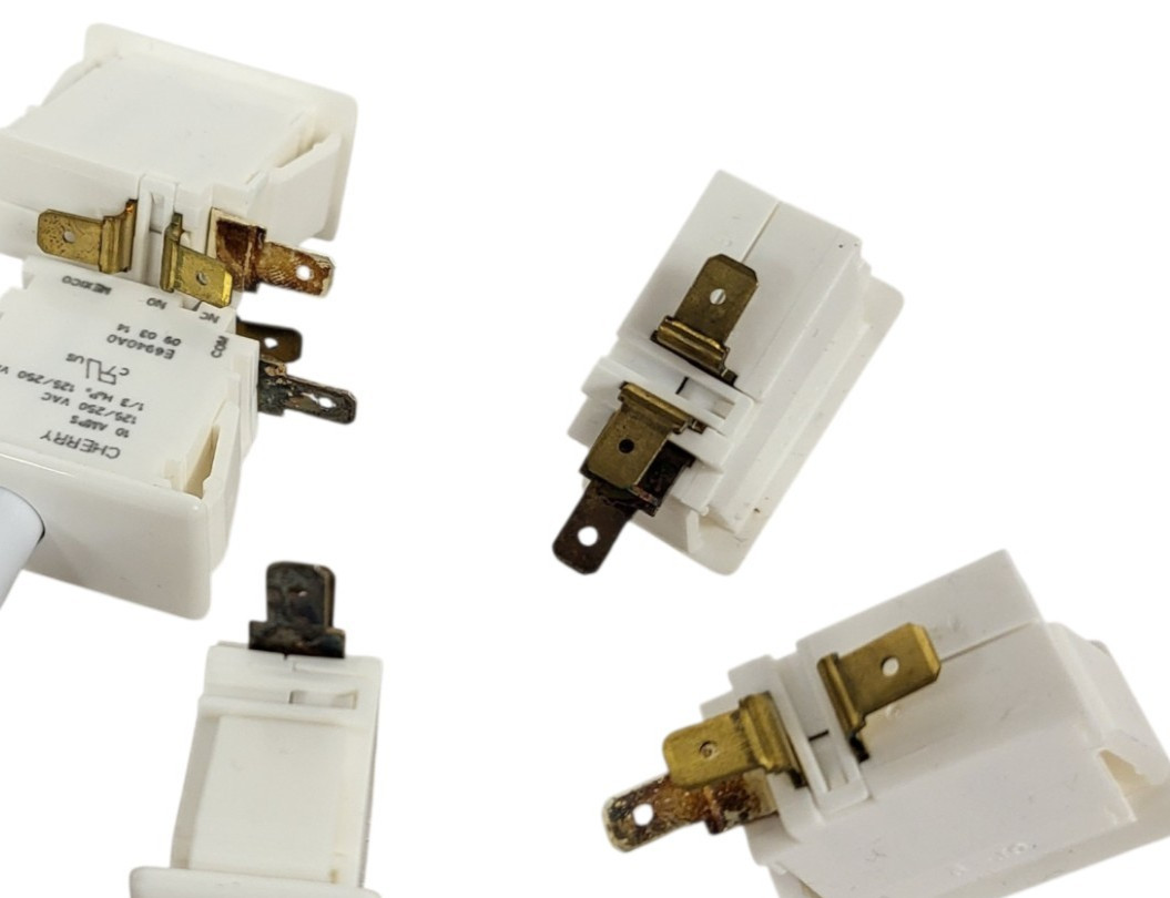 2 PACK Cherry 0E6900A0 White Switch Pushbutton 10A 125/250 Vac Quick Connect