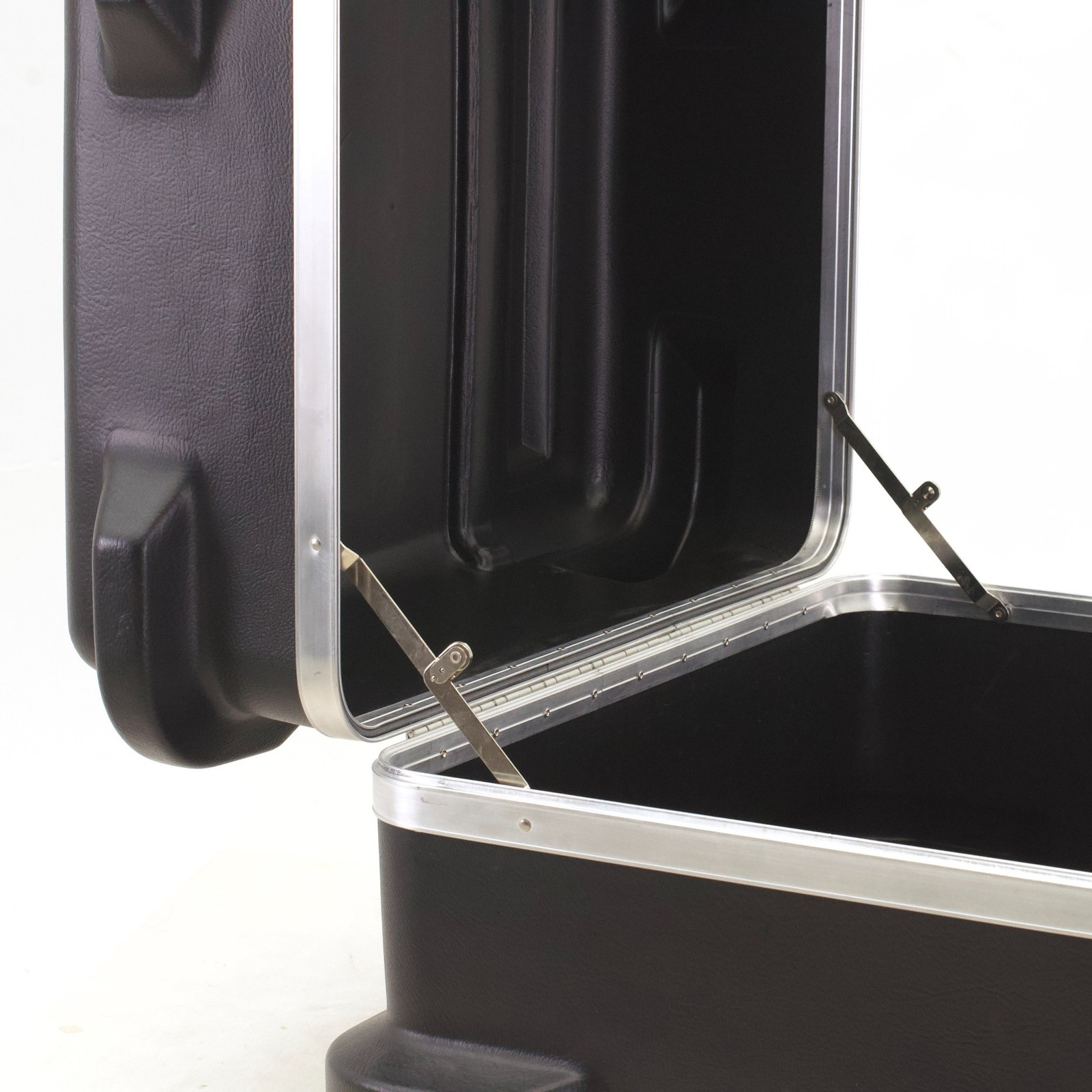 SKB Molded Plastic Utility Case, 22 x 17 x 15