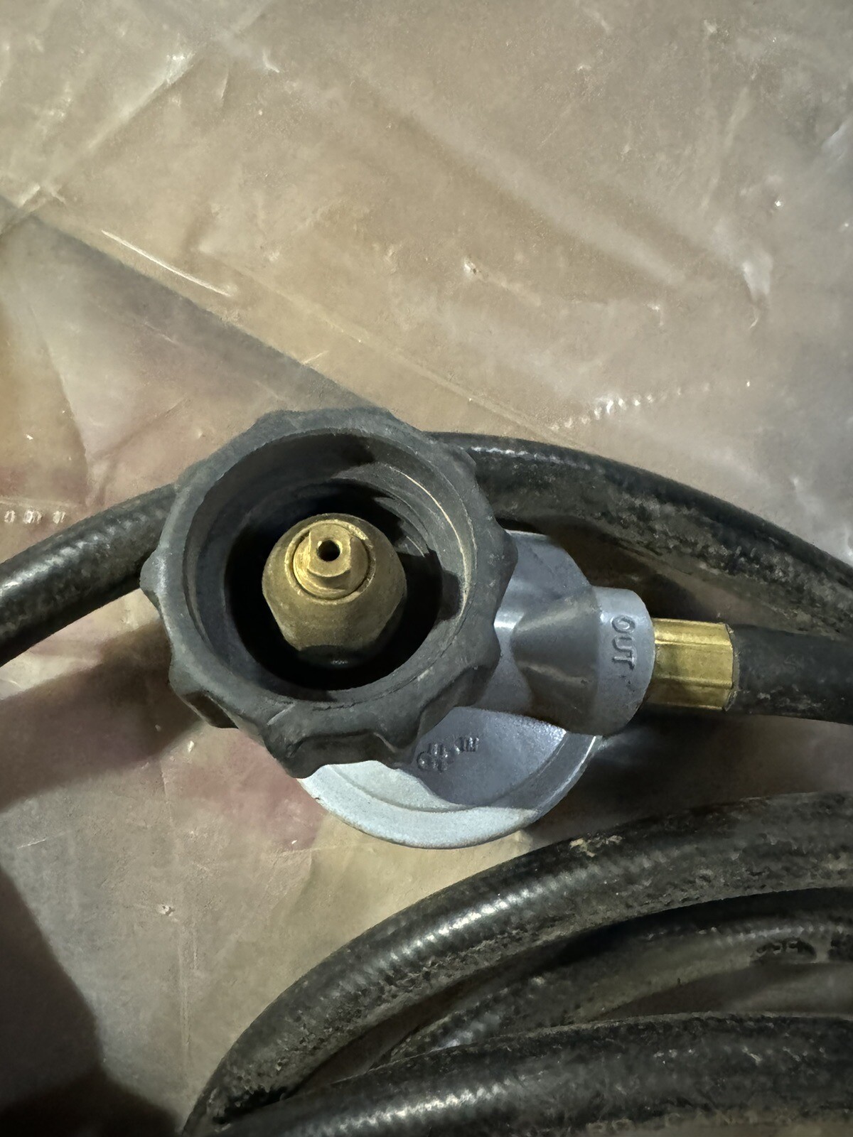 Gas-Flo GR-400B high pressure regulator with hose