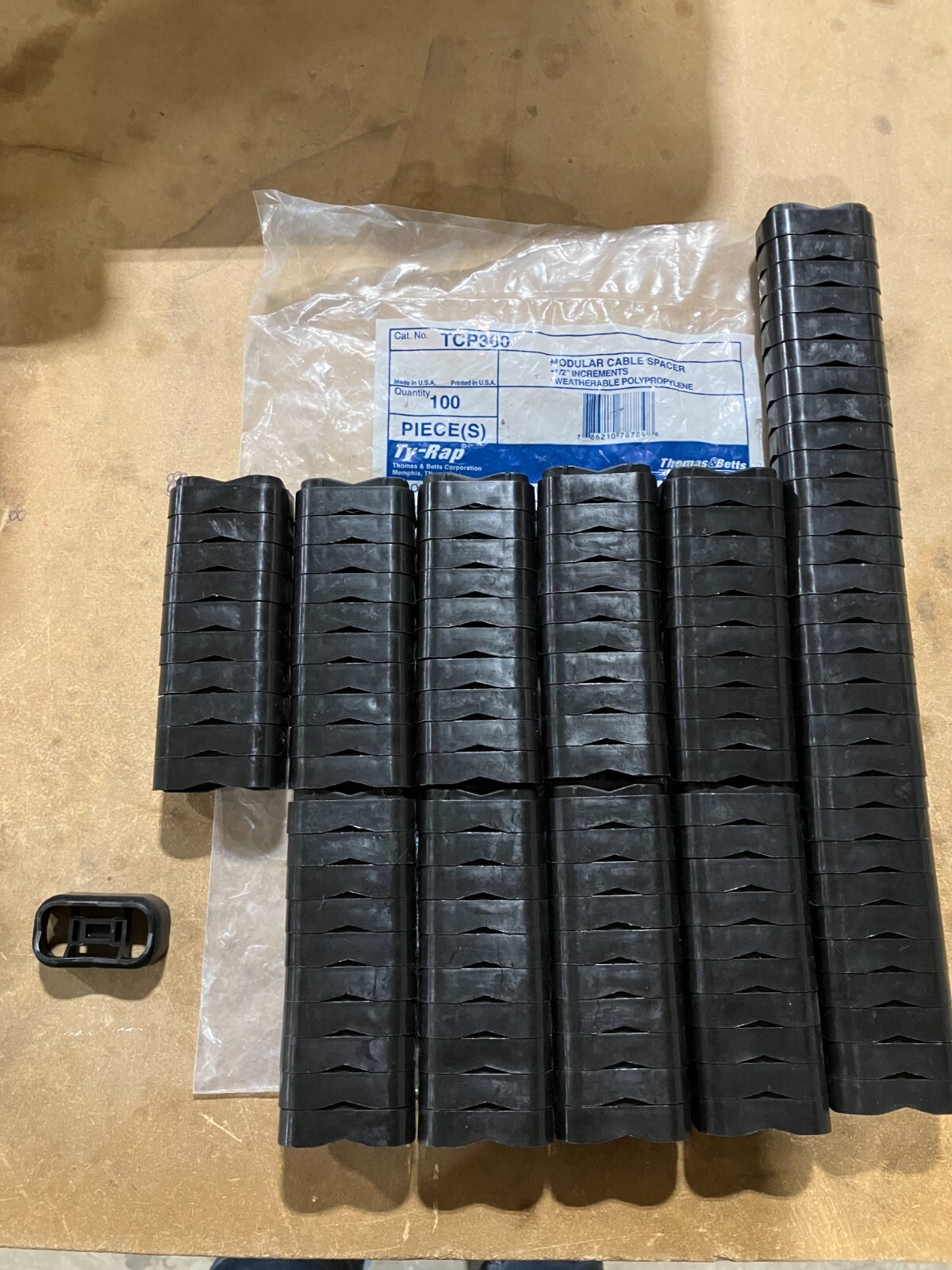 Thomas & Betts Cable Spacers Ty-Rap TCP360 (121 pack)