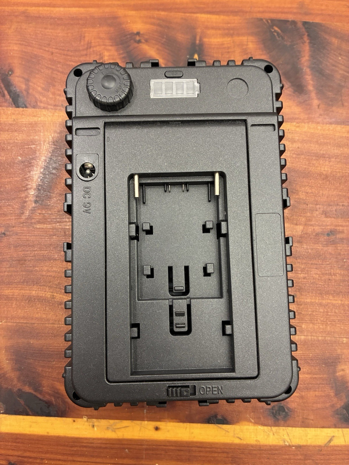 Pro Series LED Video Light LE‑130A Portable Camera Panel, MCOPLUS, New Open Box