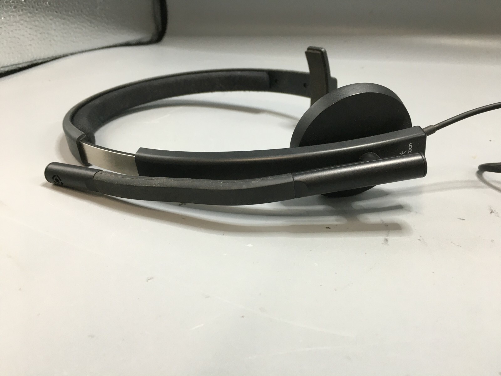 Logitech H570e A-00063 USB 2.0 Wired Online Mono Headset Work Headset