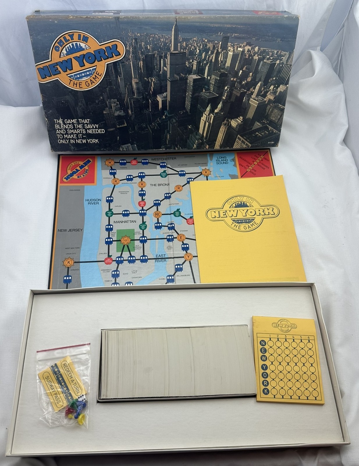 1985 Only in New York Game Complete in Good Condition FREE SHIPPING