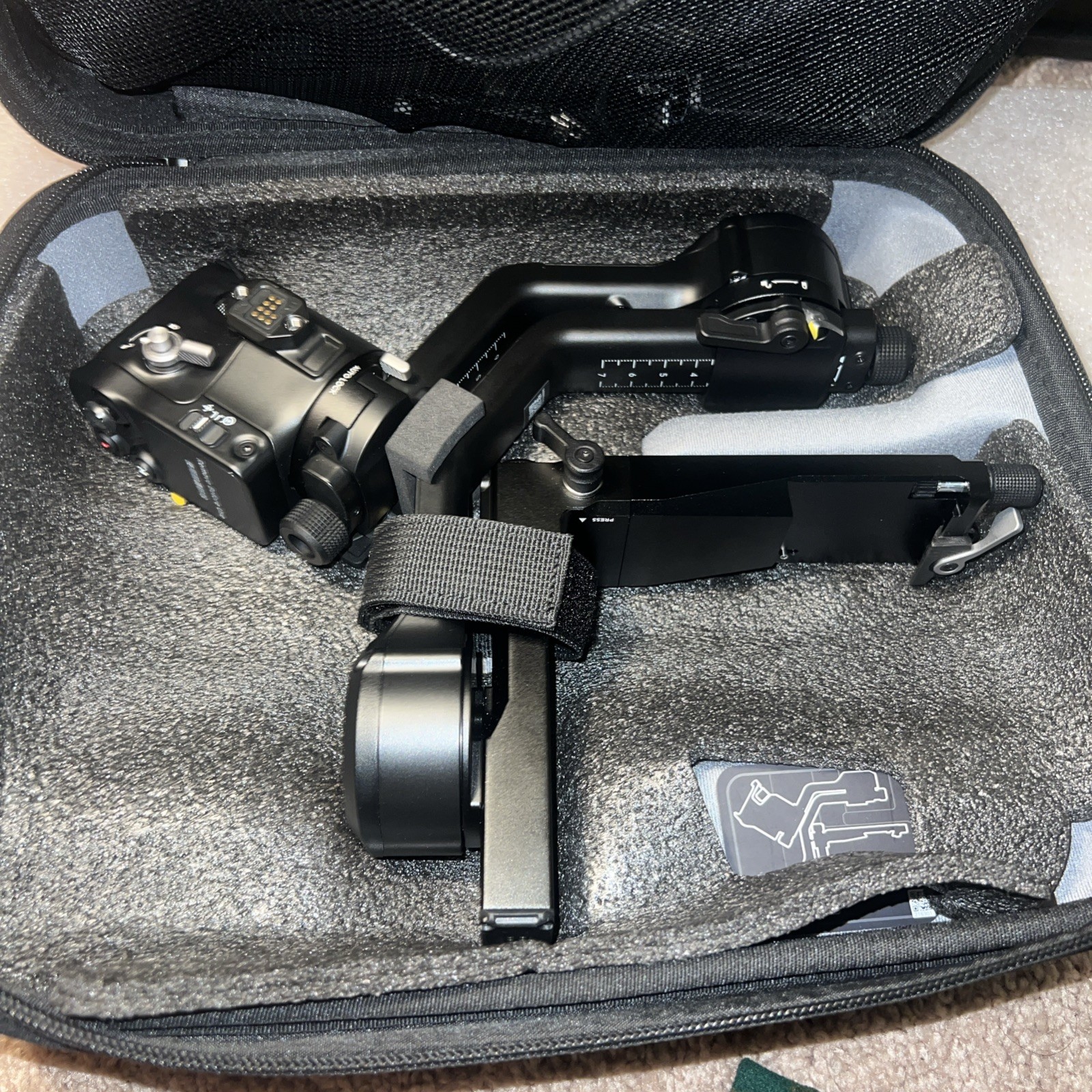 DJI RS 5 Gimbal Stabilizer Combo Kit