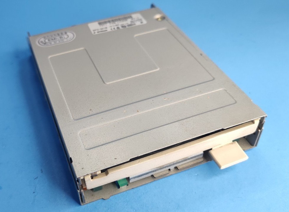 eMachines Monster M600 eTower Internal TriGem 1.44mb 3.5" Floppy Disk Drive FDD