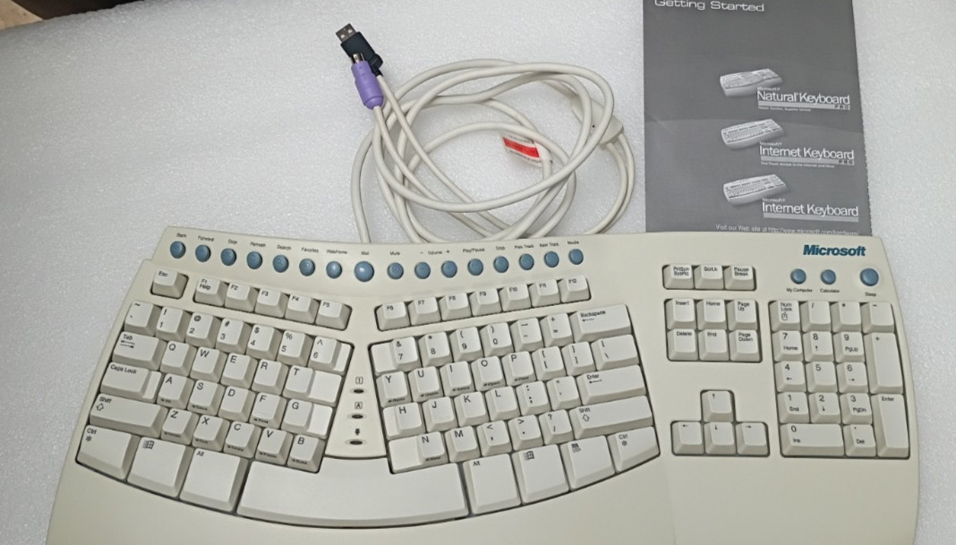 Vintage Microsoft Natural Pro Ergonomic USB PS/2 Keyboard Barely used