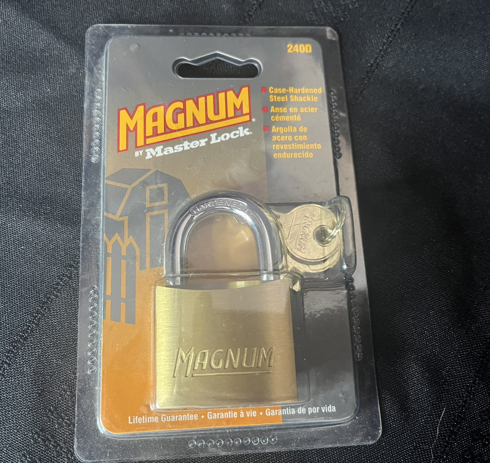 Master Lock Magnum #2400 Padlock  New in Sealed Package